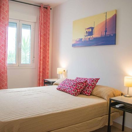 Noria Is A Comfortable Apartment With Patio And Large Terrace In Conil Conil De La Frontera Ngoại thất bức ảnh