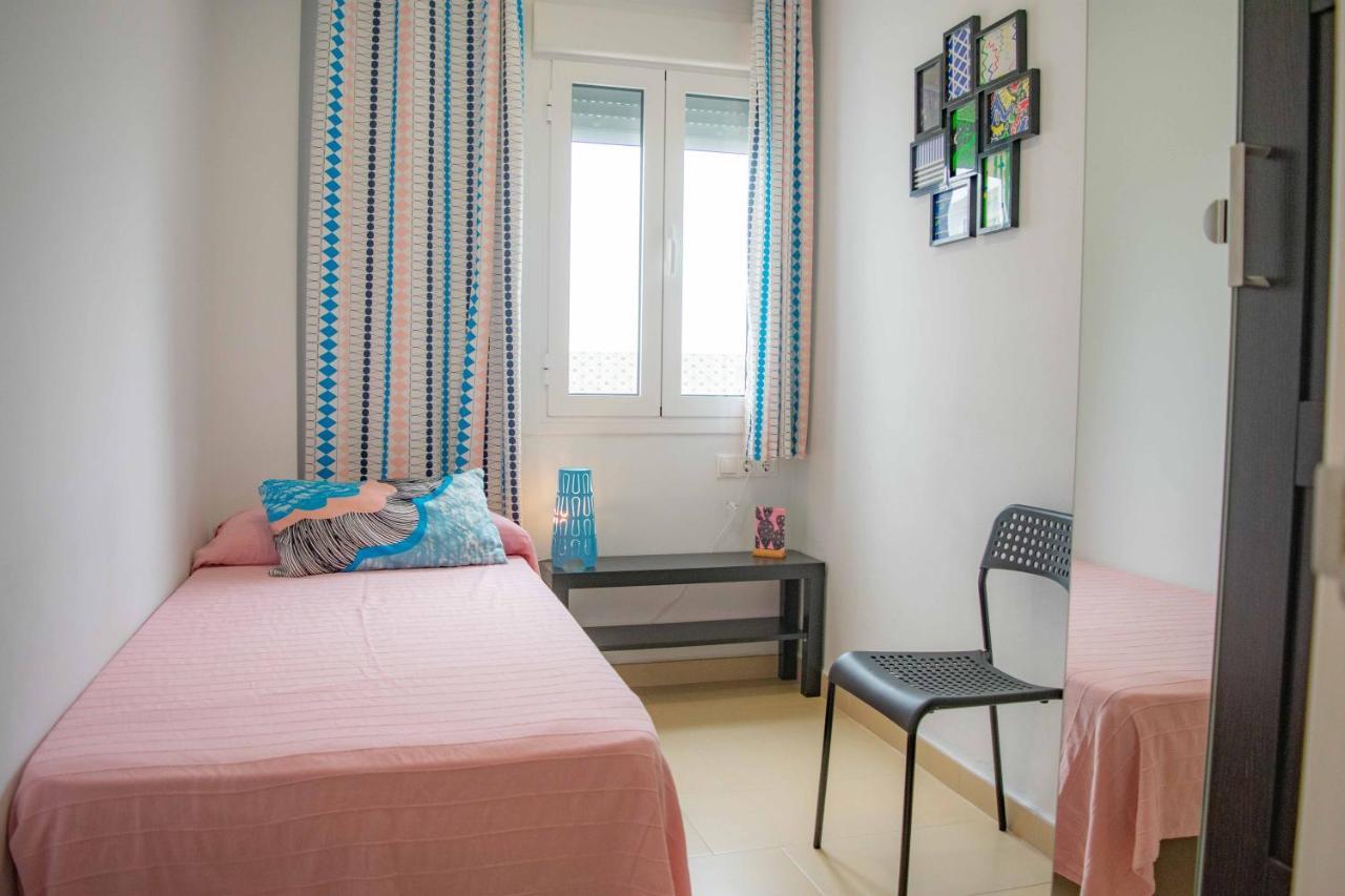 Noria Is A Comfortable Apartment With Patio And Large Terrace In Conil Conil De La Frontera Ngoại thất bức ảnh